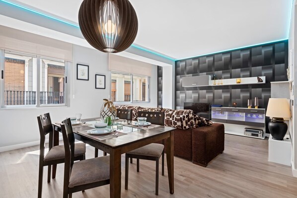 Basic Apartment, City View | Ruang tamu