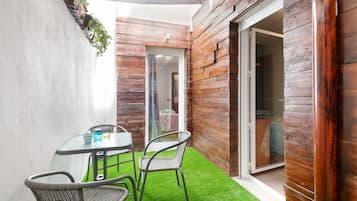 Basic Apart Daire, Şehir Manzaralı | Teras/veranda