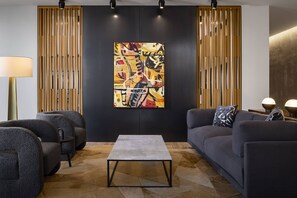 Smart TV, fireplace, computer monitors, printers