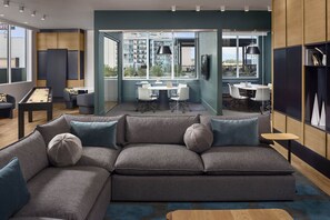 Smart TV, fireplace, computer monitors, printers