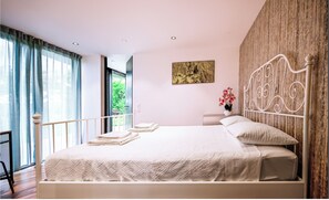 5 多间卧室、熨斗/熨衣板、WiFi、床单