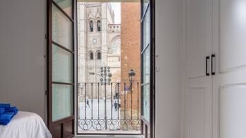 2 Schlafzimmer, Bügeleisen/Bügelbrett, Reisekinderbett, kostenloses WLAN