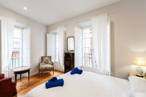 2 bedrooms, iron/ironing board, travel cot, free WiFi
