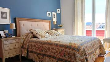 Apartment | 3 bedrooms, iron/ironing board, bed sheets