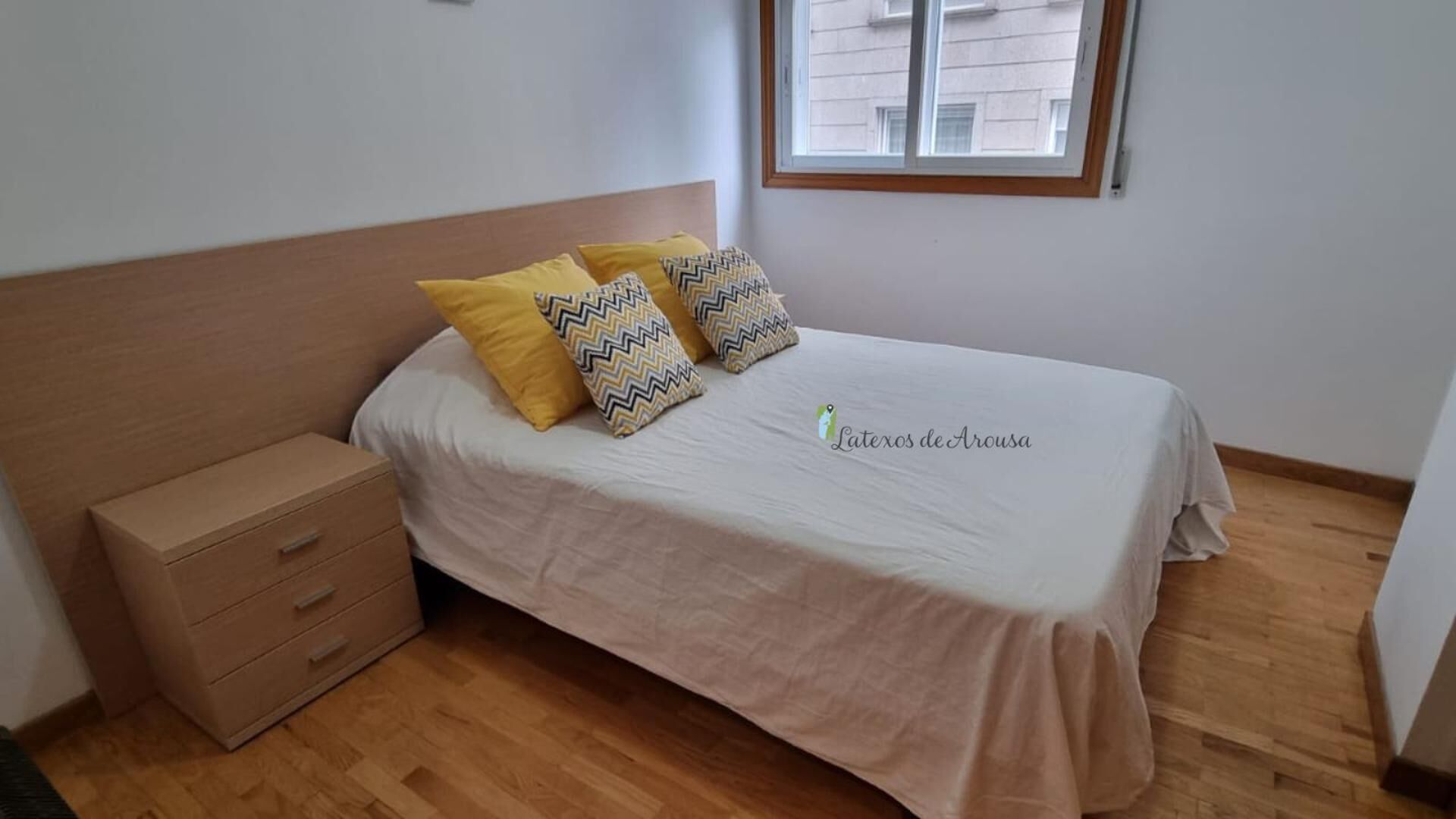 Apartemen | 3 kamar tidur, setrika/meja setrika, Wi-Fi gratis, dan seprai linen