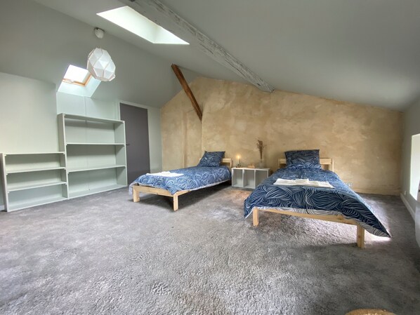 3 dormitorios, tabla de planchar con plancha, wifi y ropa de cama