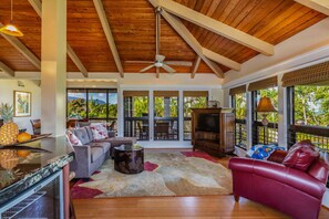 Smart TV, printers - Hale Manulele near Hanalei (Princeville)