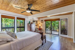 3 Schlafzimmer, Schreibtisch, Bügeleisen/Bügelbrett, Reisekinderbett