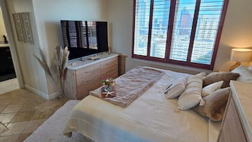 2 bedrooms, iron/ironing board, WiFi, bed sheets