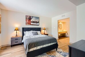 2 habitaciones, escritorio, wifi y ropa de cama 