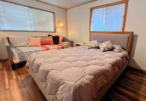 2 habitaciones, escritorio, wifi y ropa de cama 