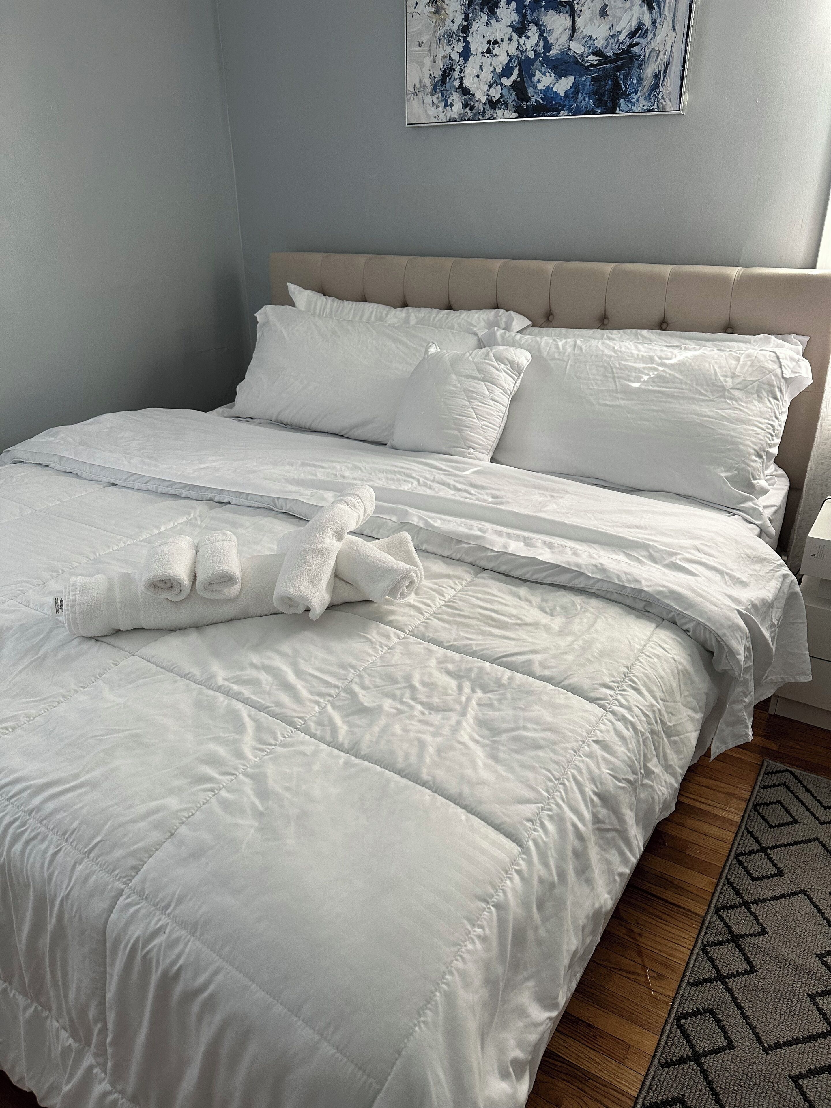 2 室のベッドルーム、デスク、アイロン / アイロン台、WiFi (無料)