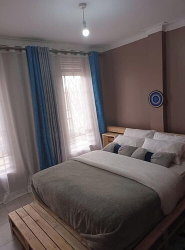 Cozy 1-bedroom apartment in awesome Jinja with WiFi