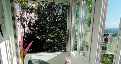 Renovated 4.5-room apartment 90m² - quiet location
