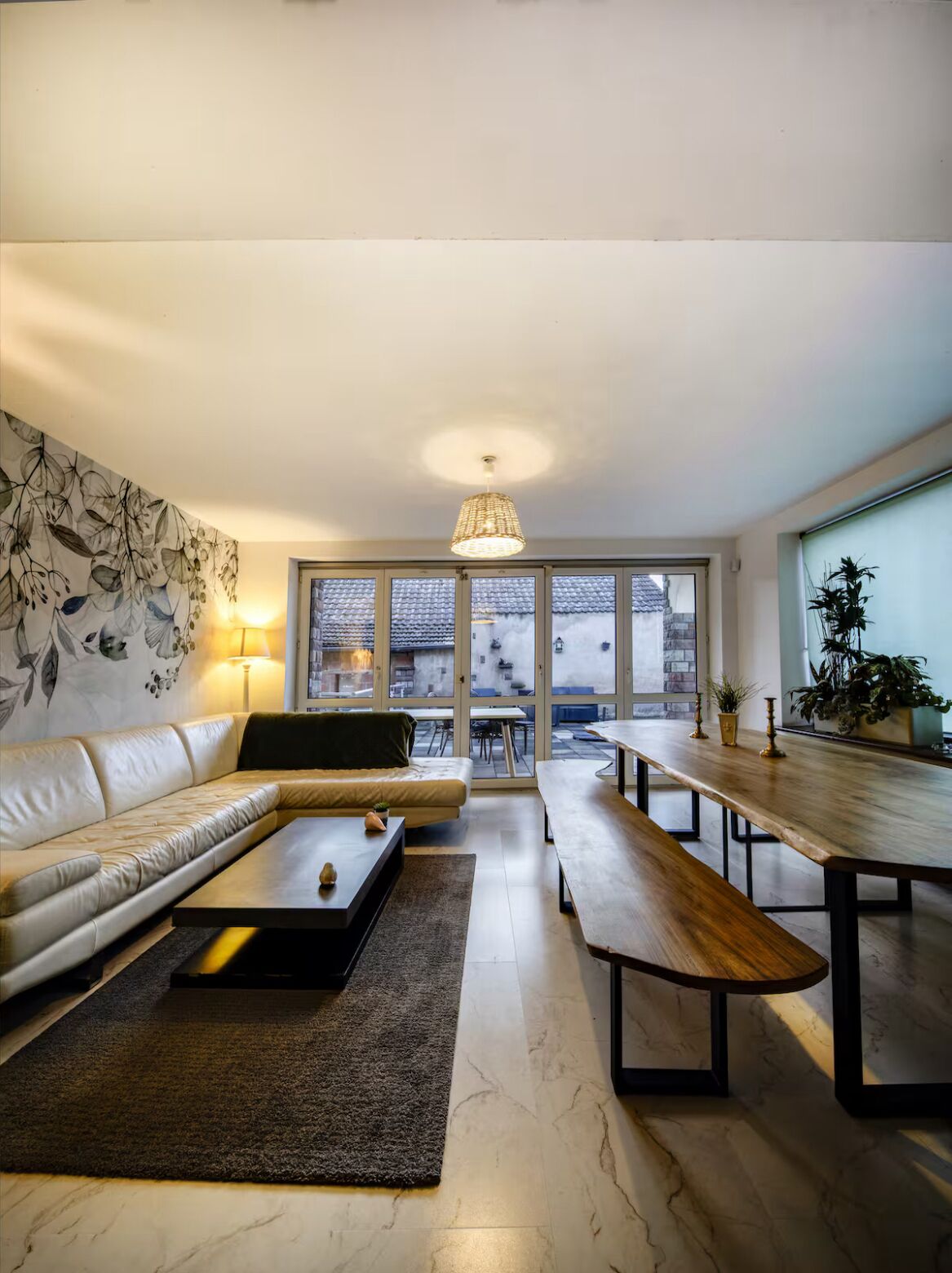 Fernseher, Tischfußball