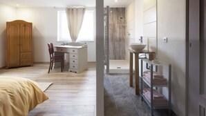 8 室のベッドルーム、デスク、旅行用ベビーベッド、WiFi