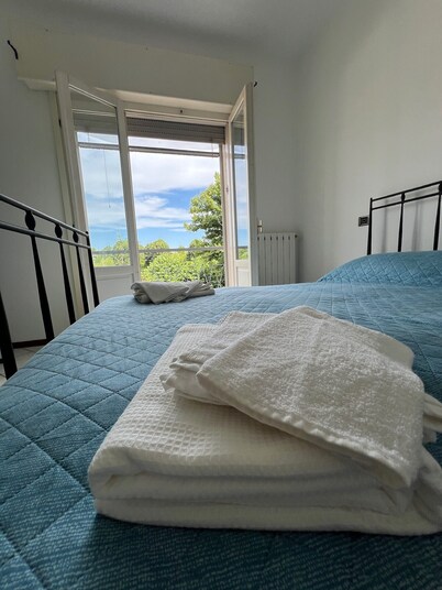 400mt from Station and Supermarket - 600mt from downtown