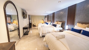 Luxury Suite, Pool View