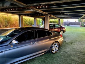 المنطقة المحيطة بالمنشأة