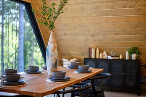 Dining - A Point in Time: Sleeps 12-16 | Fire Pit | Hot Tub (Broken Bow)