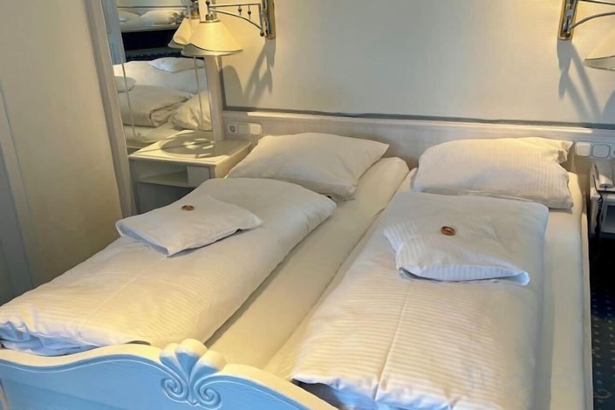 In-room safe, laptop workspace, soundproofing