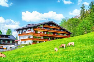 Fachada de la propiedad