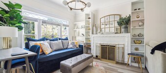 Hidden Gem - Luxury Living - Walk Everywhere