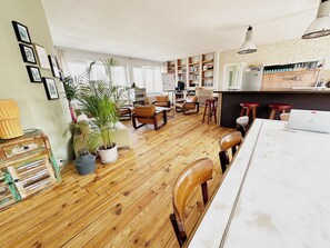 Interior - Sunny, large loft near the harbor city of Hamburg (Hamburg)
