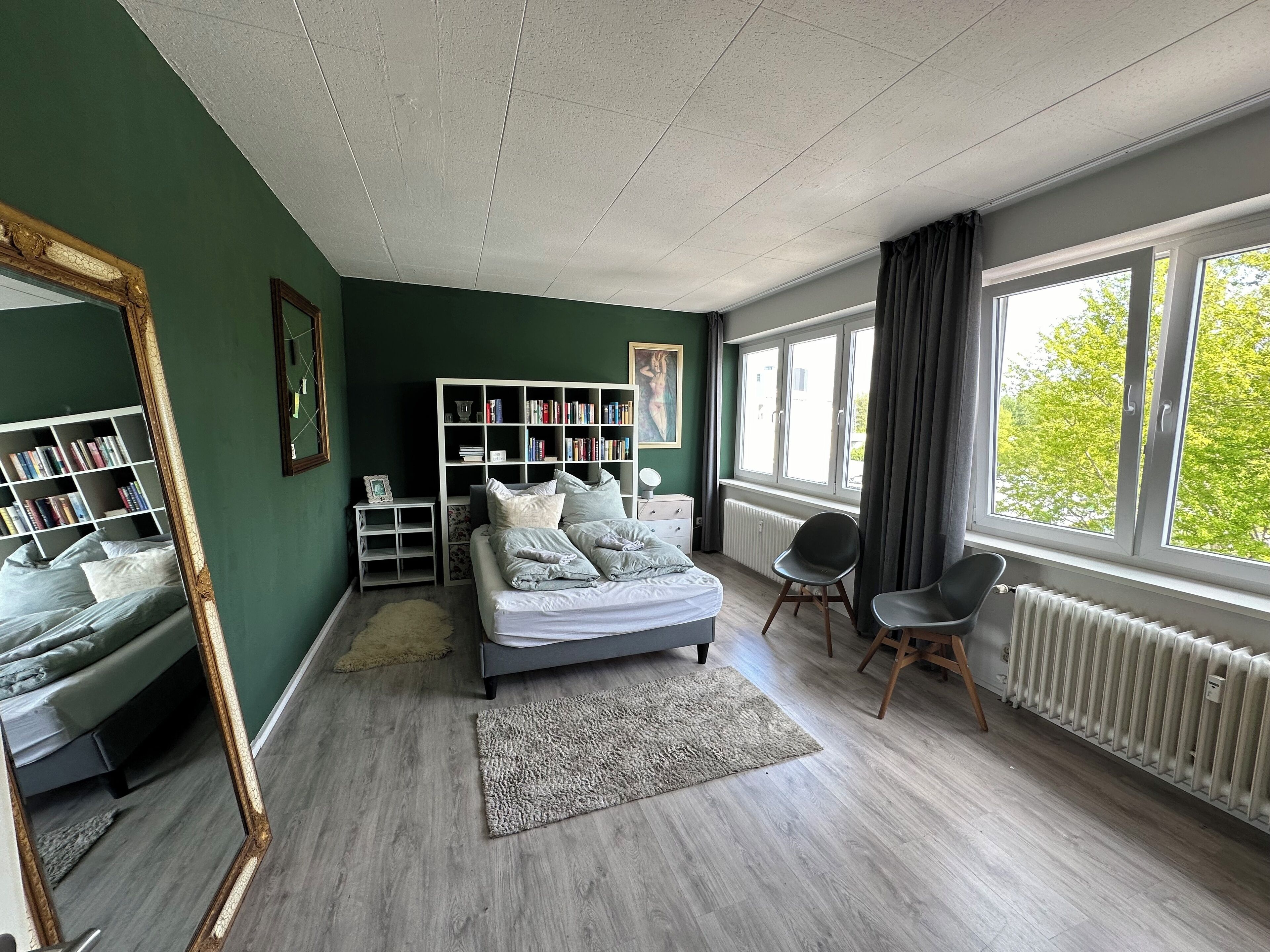 5 bedrooms, iron/ironing board, travel cot, free WiFi