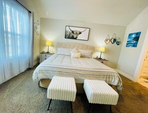 3 chambres, coffres-forts dans les chambres, bureau
