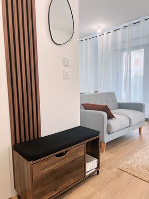 Smart TV - Beautiful apartment with terrace and garden (Bussy-Saint-Georges)