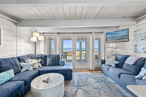 Tower Shores - Beach Front Bliss
