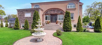 Family Home/Canal front-Long island NY