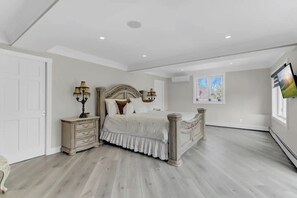 6 makuuhuonetta, silitysrauta/-lauta, Wi-Fi