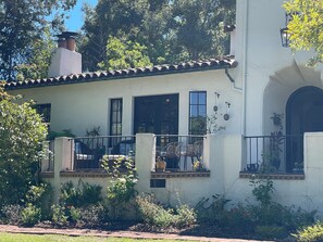 Exterior - Lovely Furnished Stanford Campus Home for 1-2 Months Spring 2025 (Stanford)