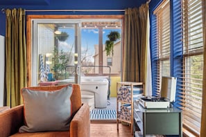 Interior - Amazing game room! hot tub! Great location! (Hollister)