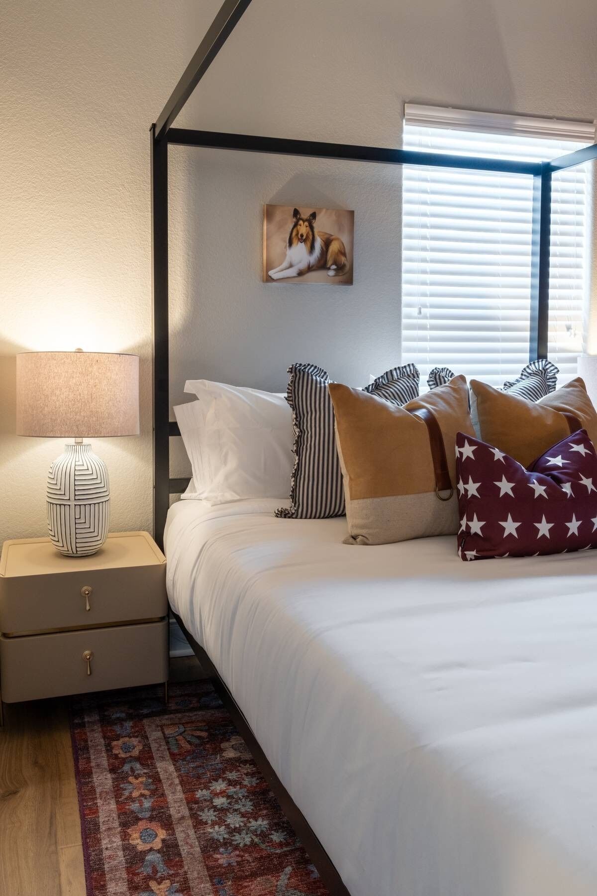 5 Schlafzimmer, Schreibtisch, Bügeleisen/Bügelbrett, WLAN