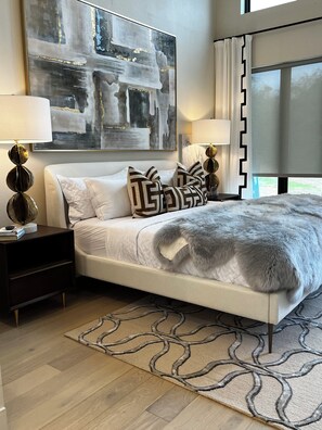 1 bedroom, iron/ironing board, WiFi, bed sheets - Infinity Stay Collection is an exquisite and unexpected stand alone Row House. (Carriere)