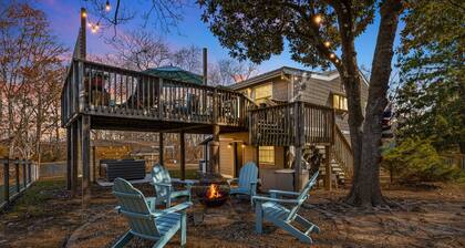 Charming Home in West Asheville - Hot tub/Deck/Firepit/Fenced Yard