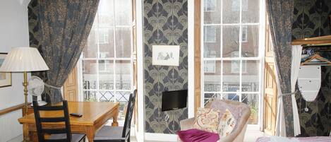 1 soveværelse, skrivebord, strygejern/strygebræt, gratis Wi-Fi