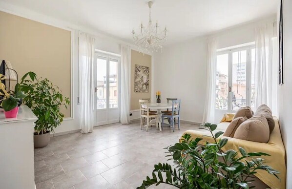 Living area - Apartment great location! Rome Jubilee 2025 (Aprilia)