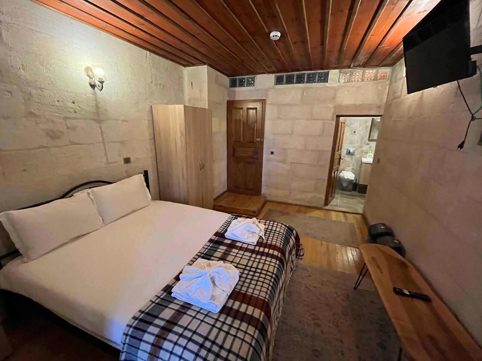 Standard-herbergi með tvíbreiðu rúmi - 1 tvíbreitt rúm - borgarsýn | Hljóðeinangrun, rúmföt