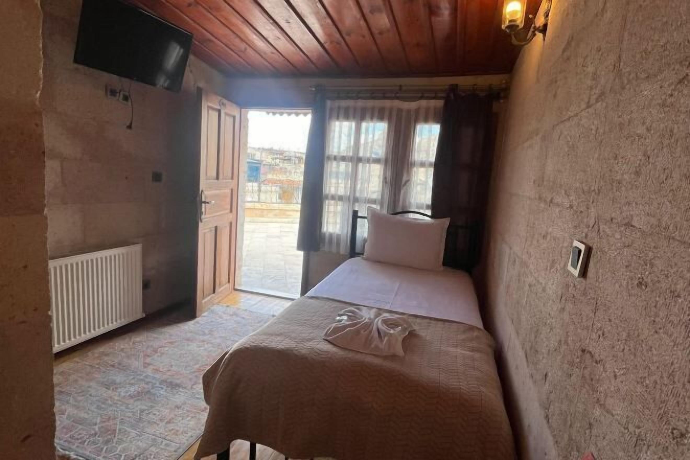 Lydisolert og sengetøy