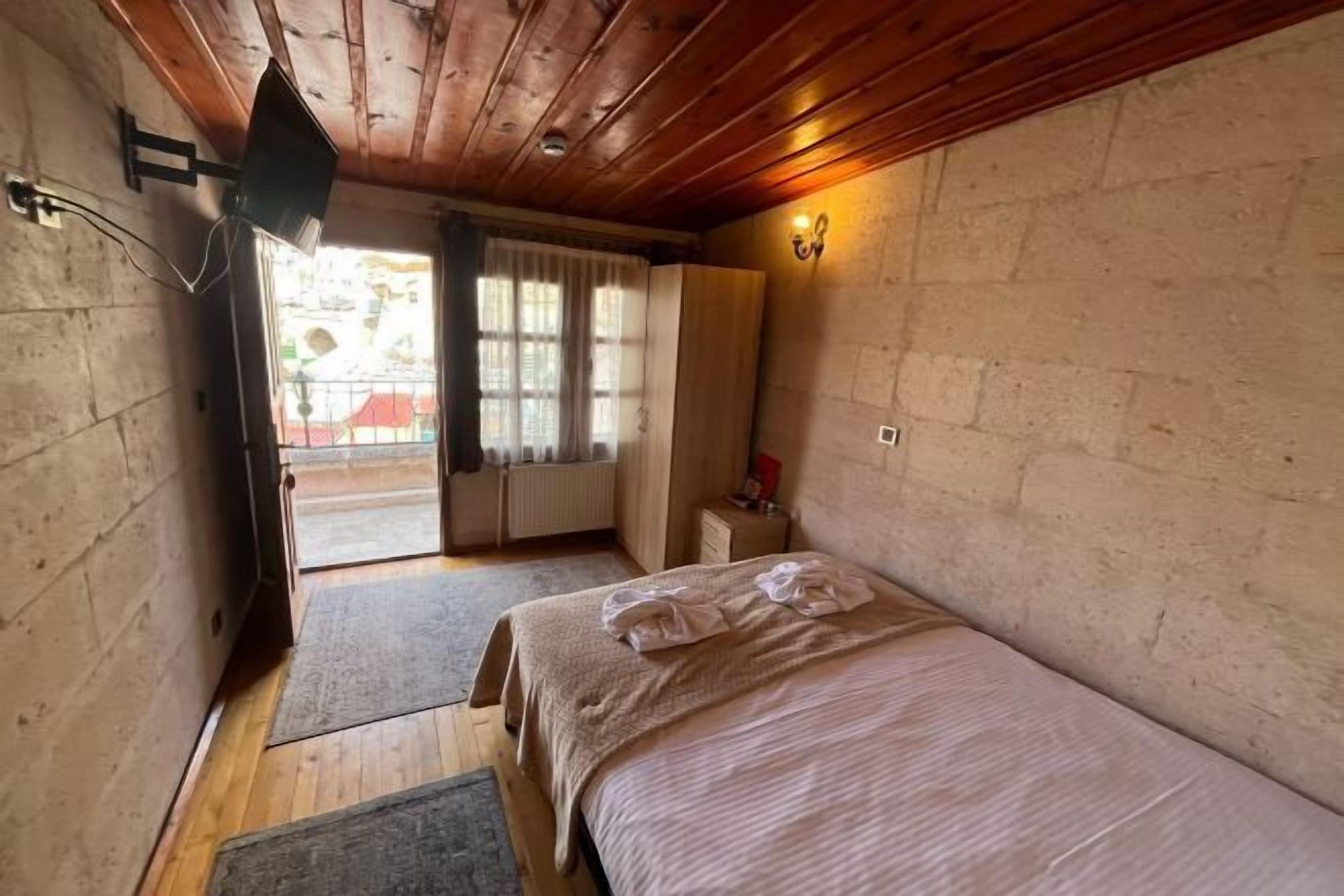 Lydisolert og sengetøy