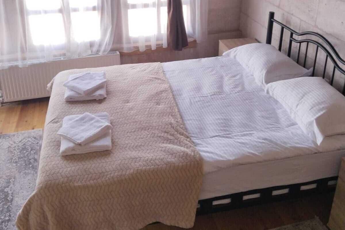 Standard-Doppelzimmer, 1 Doppelbett, Stadtblick | Bettwäsche