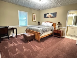 4 bedrooms, iron/ironing board, free WiFi, bed sheets