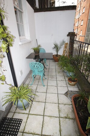 Outdoor dining - Cosy central London apartment003 (London)