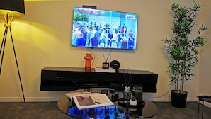 Unclassified image, 4 of 77, button - Cozy Guest House Near London O2 Arena (London)