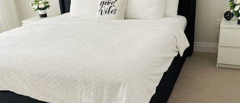 4 chambres, fer et planche Ă repasser, Wi-Fi, draps fournis