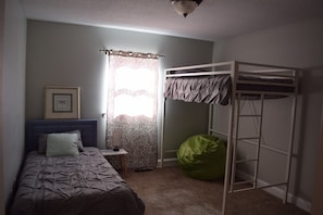 4 chambres, fer et planche Ă repasser, Wi-Fi, draps fournis